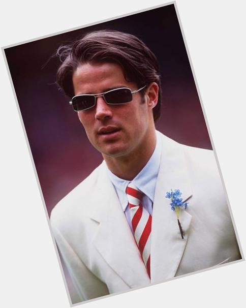 Happy 42nd Birthday to former Liverpool Captain 
Jamie Redknapp   