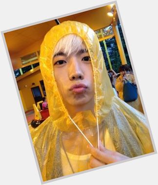  HAPPY BIRTHDAY! JANG WOOYOUNG! do you remember the second picture? Well, don\t worry your still cute <3 