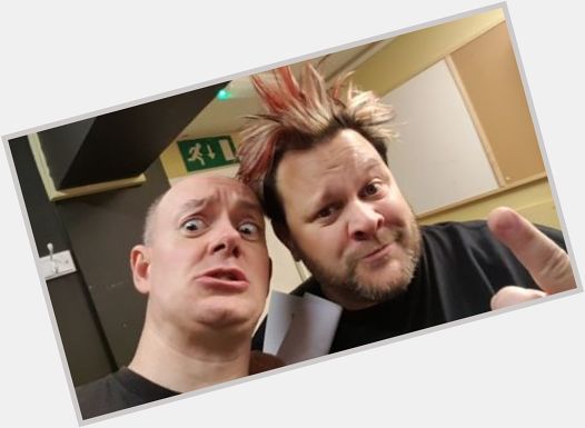 It\s Bowling For Soup front man Jaret Reddick\s birthday today. Happy birthday, man!  