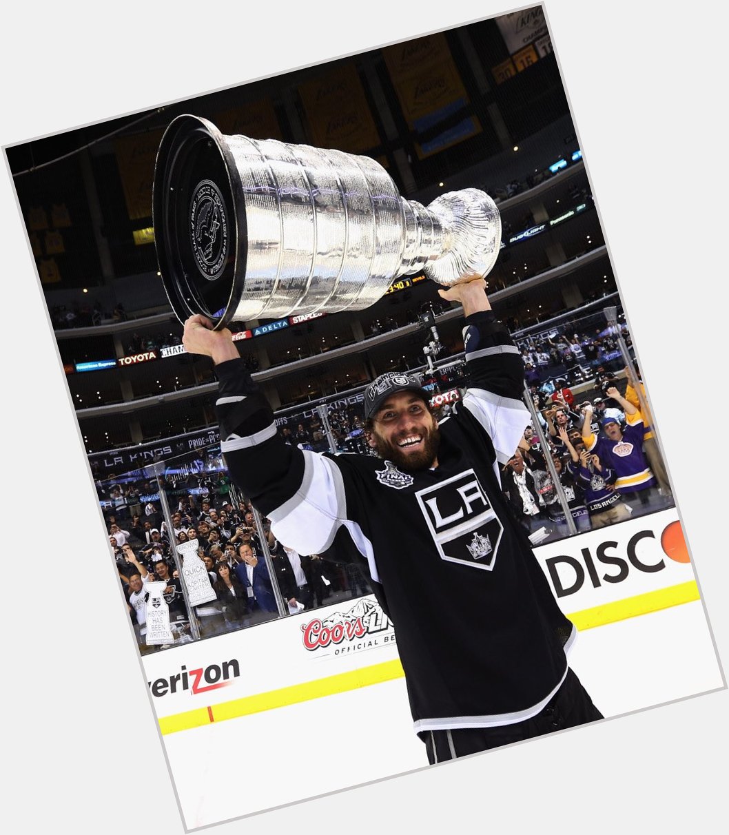 Happy birthday to former forward Jarret Stoll, who was born on June 24, 1982.  