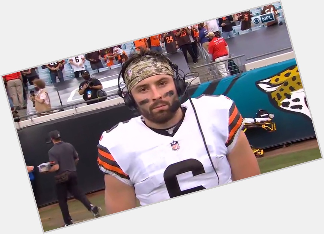 Baker Mayfield was happy to get Jarvis Landry a TD for his birthday in today s win. 