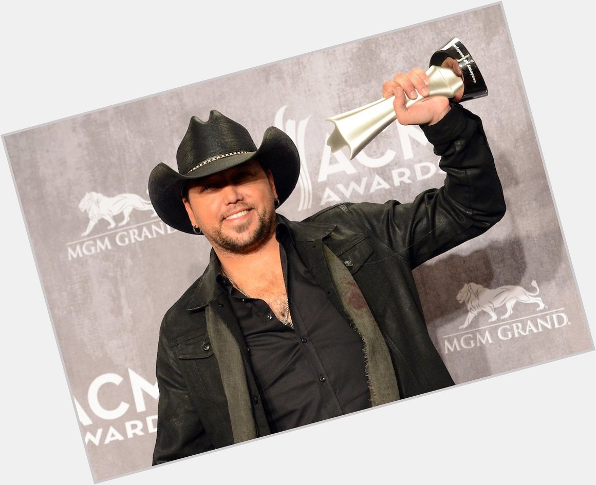 Happy birthday to reigning ACM Entertainer of the Year and current nominee, 