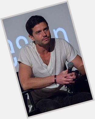 I wanna wish a happy 41st birthday 2 Jason Behr I hope he has a great day with his family & friends 