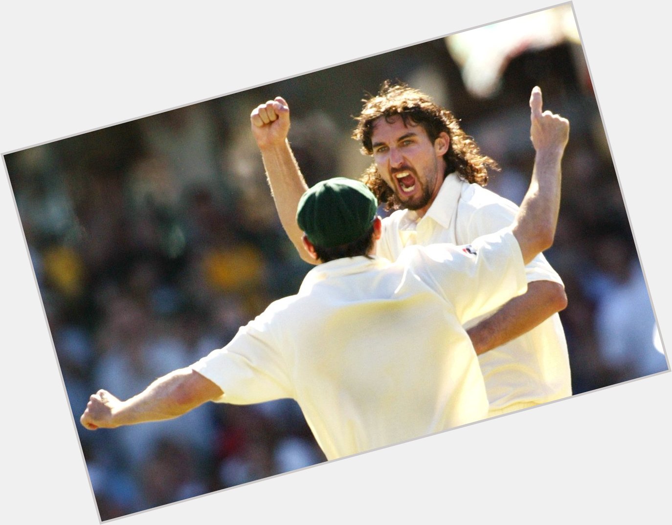 Happy Birthday to Jason Gillespie .
.
Do you remember how celebrated his 31st birthday in 2006? 