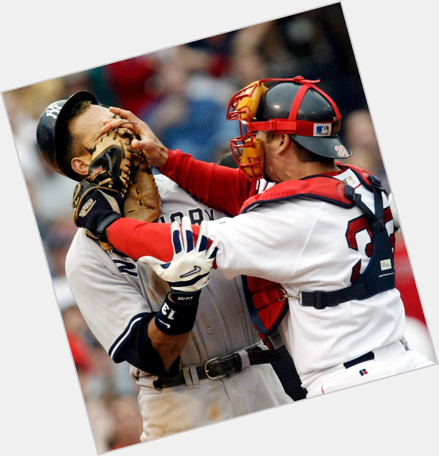 Happy Birthday, Jason Varitek and thank you for doing this that time. 