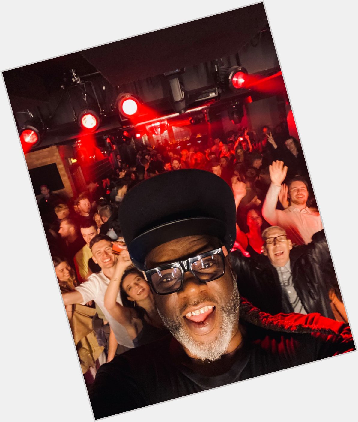 Happy Birthday to Jazzie B.
(26 January 1963)
British DJ and music producer. He is the founder of Soul II Soul. 