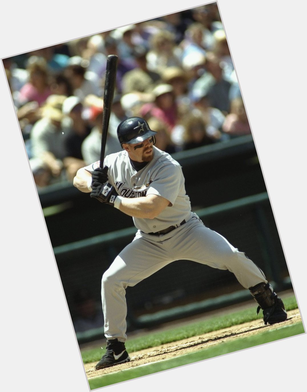 Happy birthday to Jeff Bagwell what a monster he was!

He was so feared that he was walked about 149 times in 1999. 