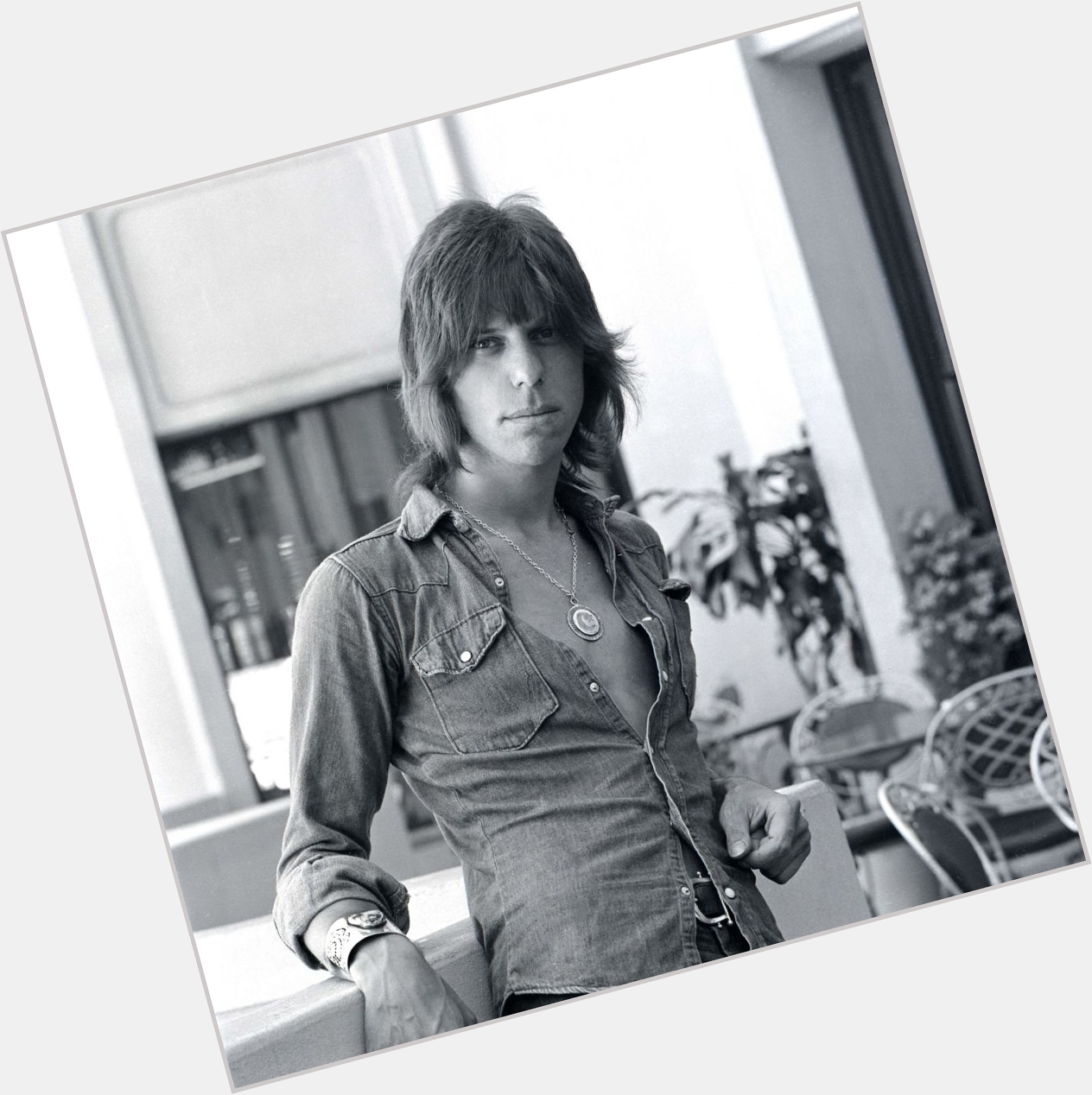 Happy Birthday to the great, Jeff Beck who is 76 years young today 