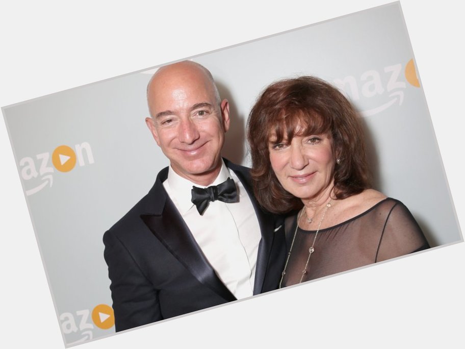  Jeff Bezos wishes his mom a happy birthday as she turns 75! -  (POST_EXCERPT} 