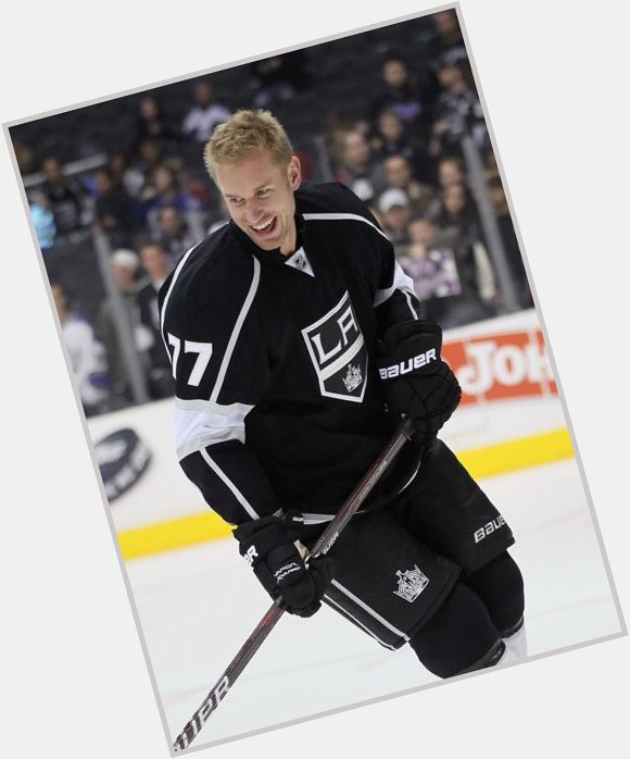 Happy birthday to my favorite hockey player in the world. i love you jeff carter!! 