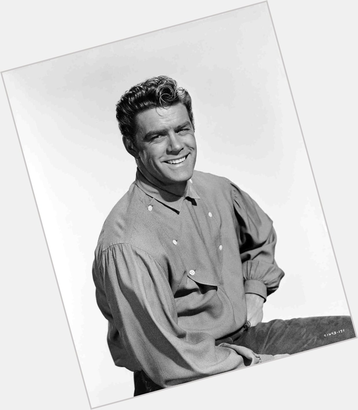 Happy Birthday to Jeff Richards! I enjoyed him in Seven Brides for Seven Brothers. 