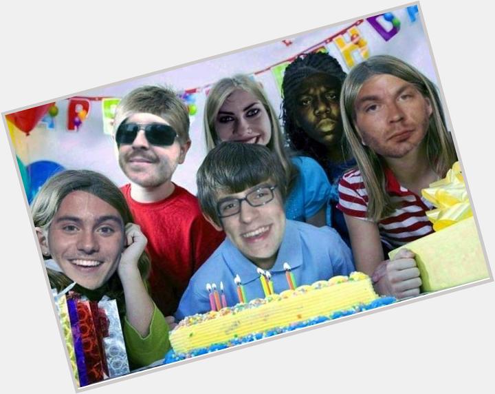 Happy birthday to  Tom Daley, Biggie, Jeffrey Dahmer, and me! May 21 crew represent! 