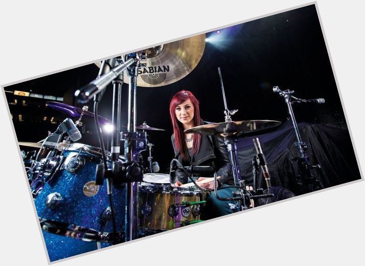 Happy 25th birthday to my favorite drummer and singer, Jen ledger!!!  
