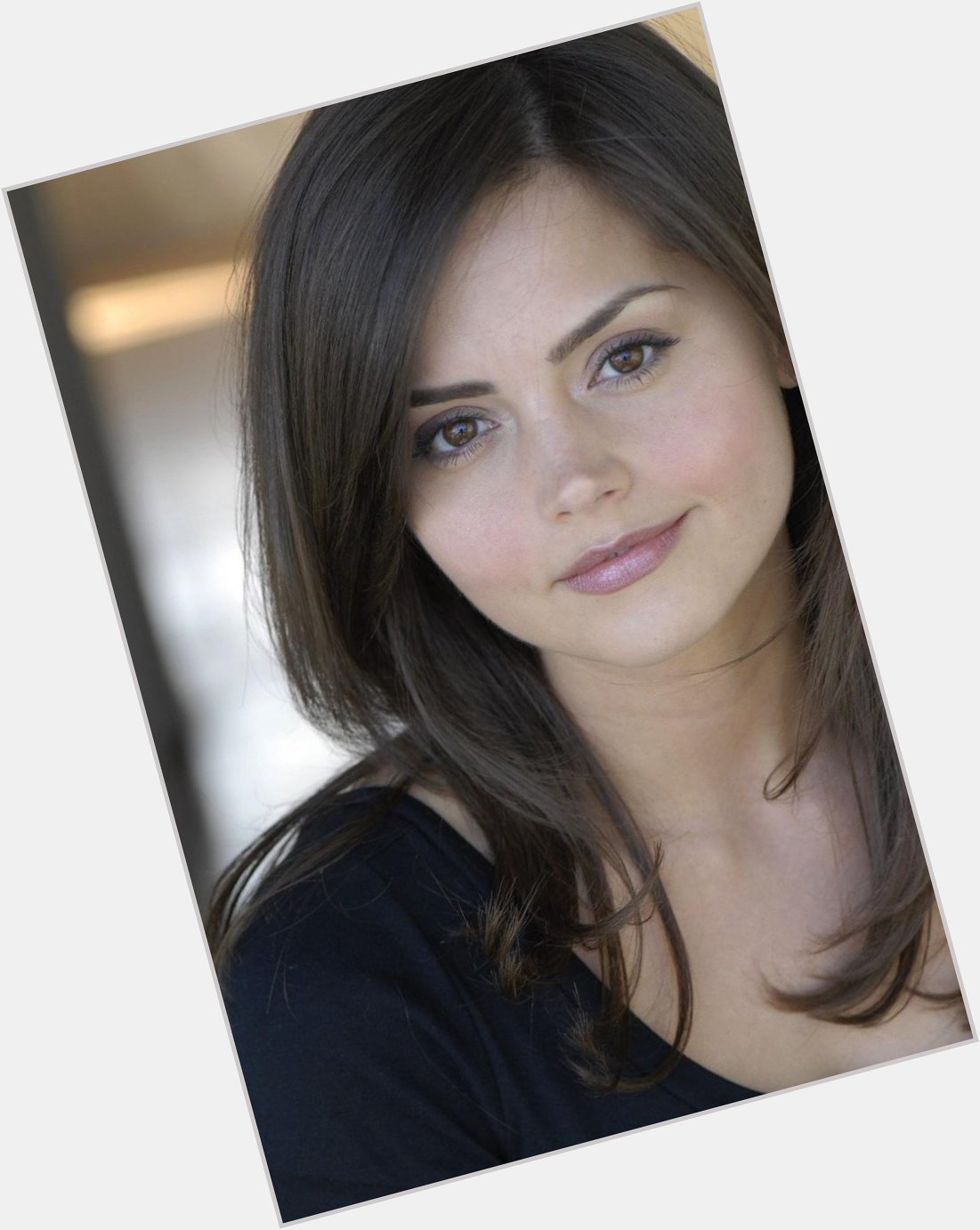 A very happy birthday to the gorgeous Jenna Coleman. Have a fantastic day you! 