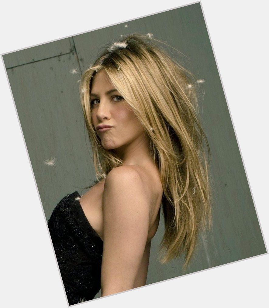 Happy birthday to one of my faves, jennifer aniston. love her loads  