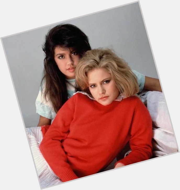 Phoebe Cates and Jennifer Jason Leigh back in 1982. And a happy bday to Jennifer who turns 60 years old today! 