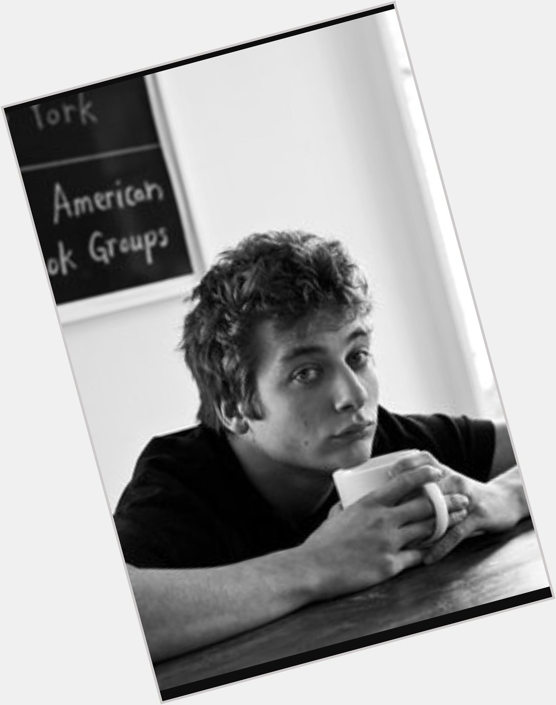 Happy birthday Jeremy Allen White aka Lip Gallagher aka the love of my life 