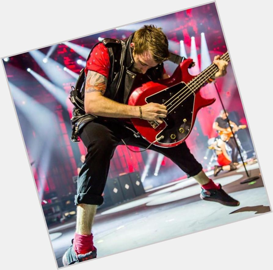 Happy birthday to paramore\s bassist, jeremy davis, thank u for staying with our hayley for more than14 yrs! 