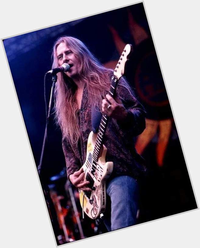 Happy Birthday (57)  to Jerry Cantrell of Alice In Chains....

Born: March 18, 1966....Tacoma, WA 