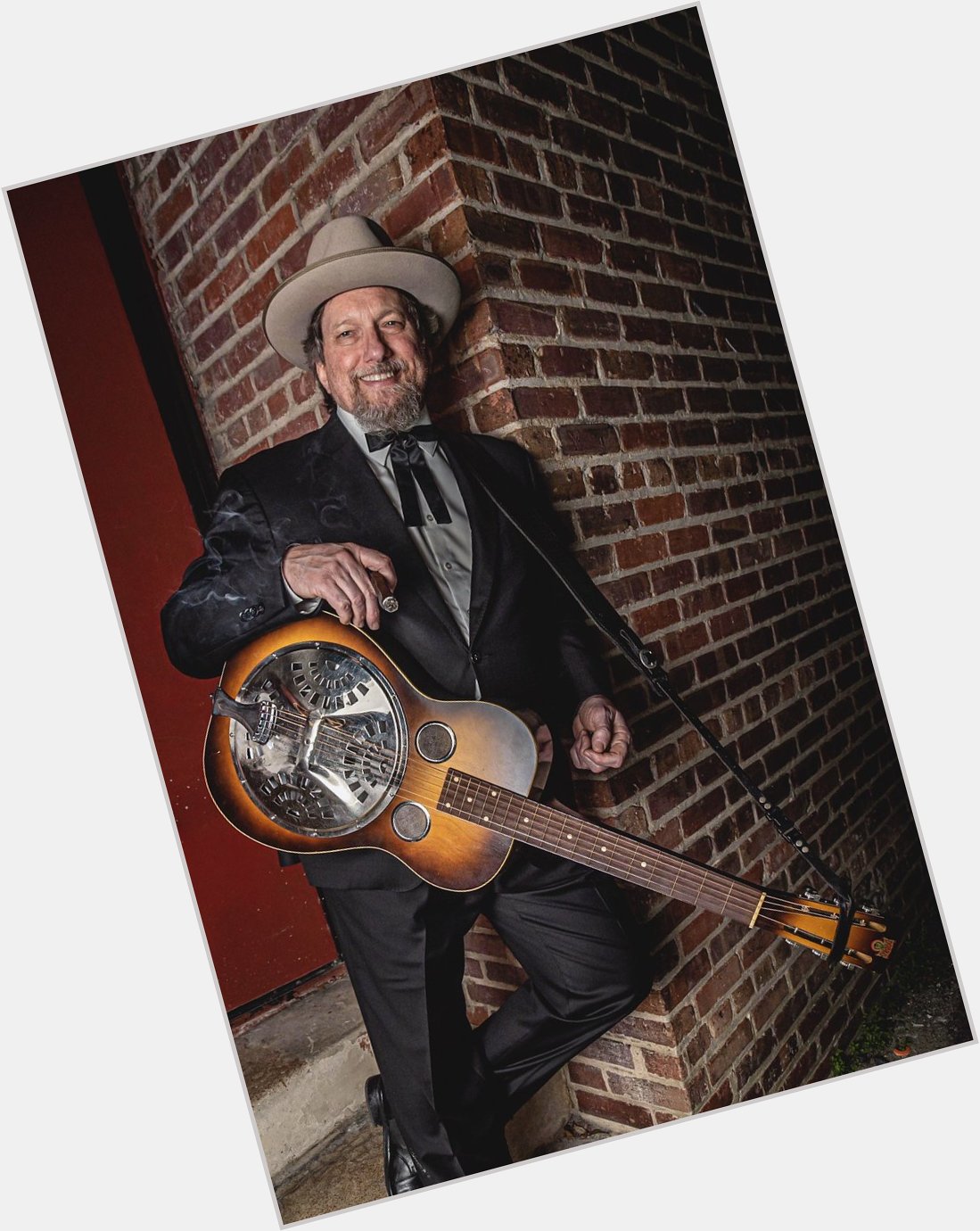 Please join us in wishing Jerry Douglas a very Happy Birthday!!!

--Team JD
Photo by 