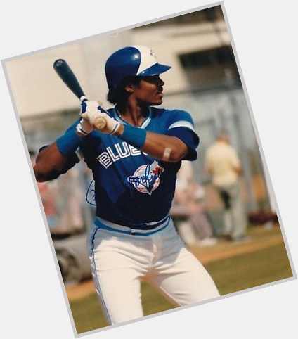 Happy birthday to Jesse Barfield, who had one of the greatest throwing arms of all time 