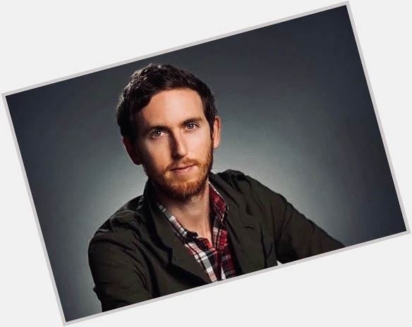 Happy birthday to Jesse Carmichael of Maroon 5.
(April 2, 1979) 