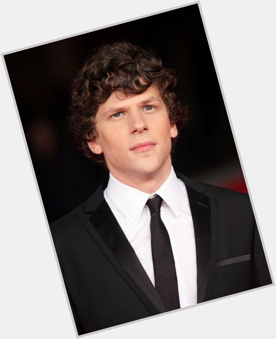 Happy birthday to the good actor,Jesse Eisenberg,he turns 35 years today       