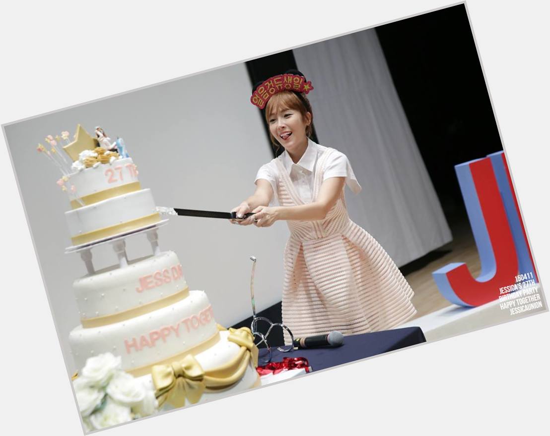 HAPPY BIRTHDAY JESSICA JUNG WE MISS YOU ALL THE TIME DD:   