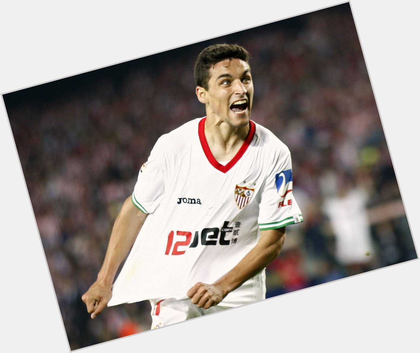 Happy birthday to Sevilla and Spain forward Jesus Navas - formerly of Manchester City - who turns 32 today! 