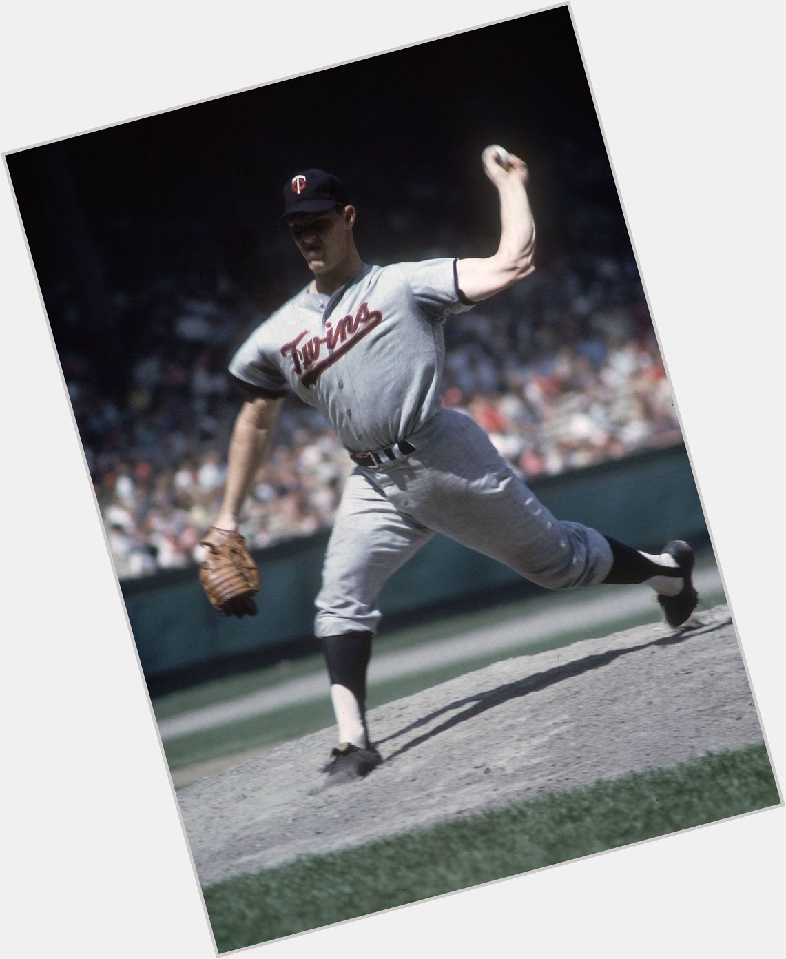 Happy Birthday to legend Jim Kaat.   

REmessage if you think he should be in the  