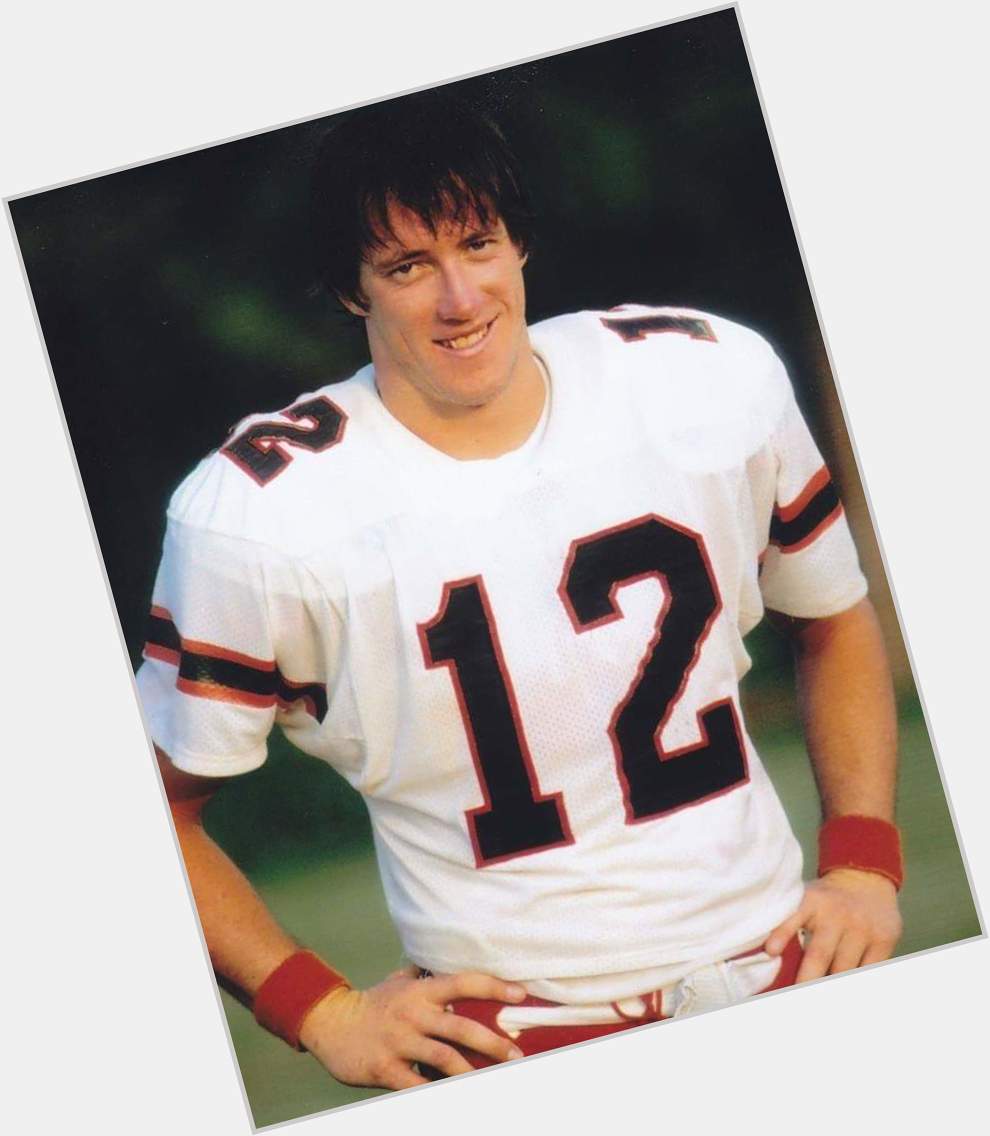 Happy 59th birthday to former University of Miami and hall of fame quarterback Jim Kelly. 
