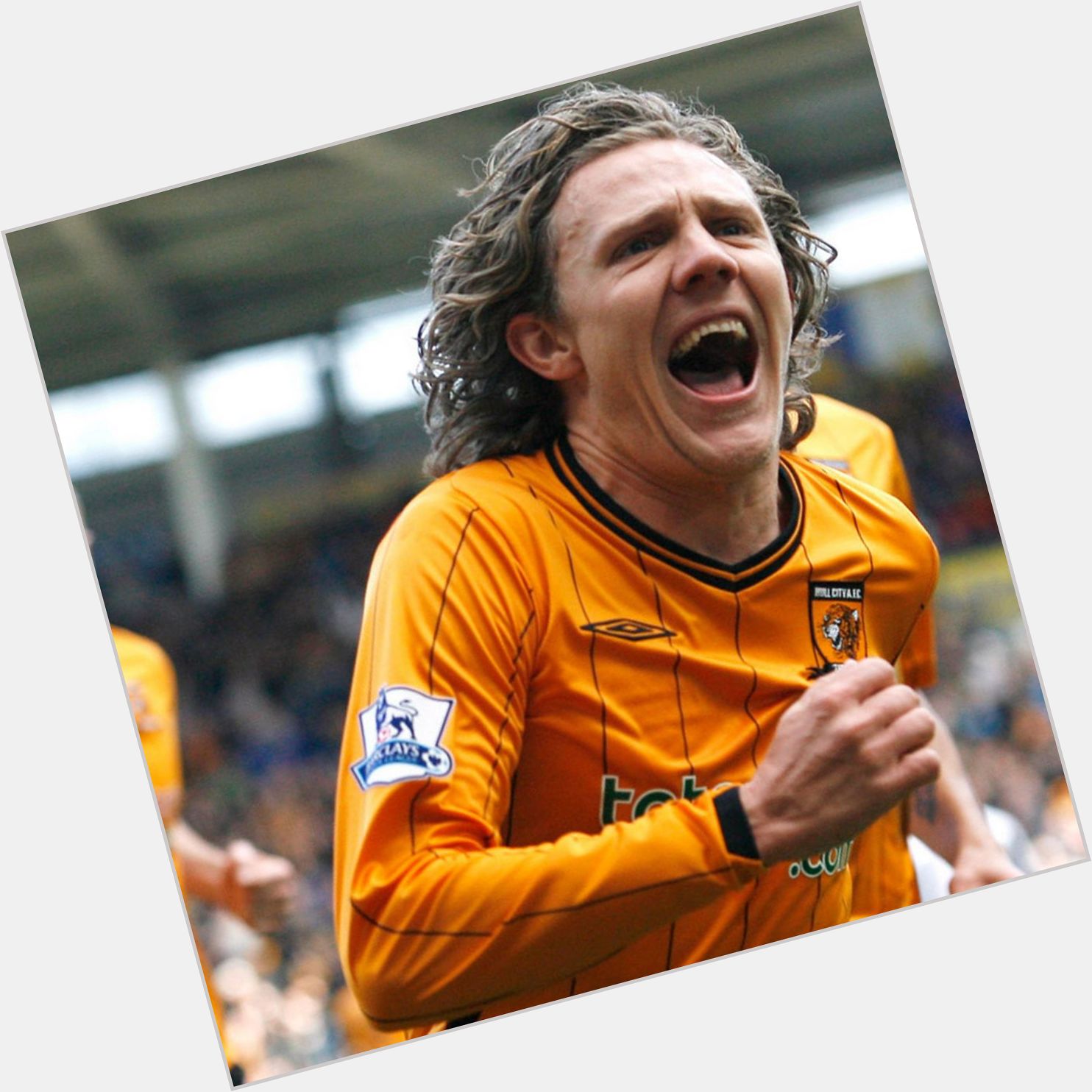 Happy birthday to be the best footballer ever.... Jimmy Bullard.

Oh also its Pelés birthday aswel    