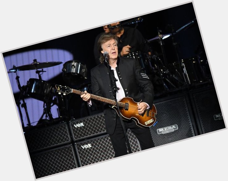 Watch Paul McCartney serenade Jimmy Fallon with \"Birthday\" during Barclays Center show  