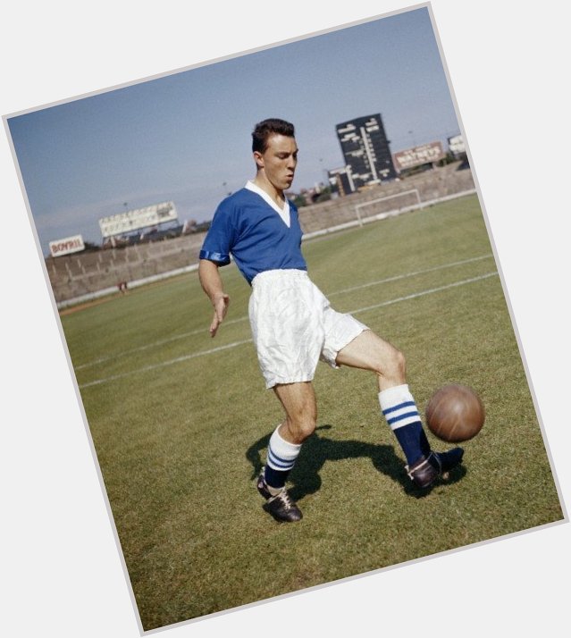 Happy birthday to Chelsea legend Jimmy Greaves.

He scored 124 goals in 157 league games for us! 