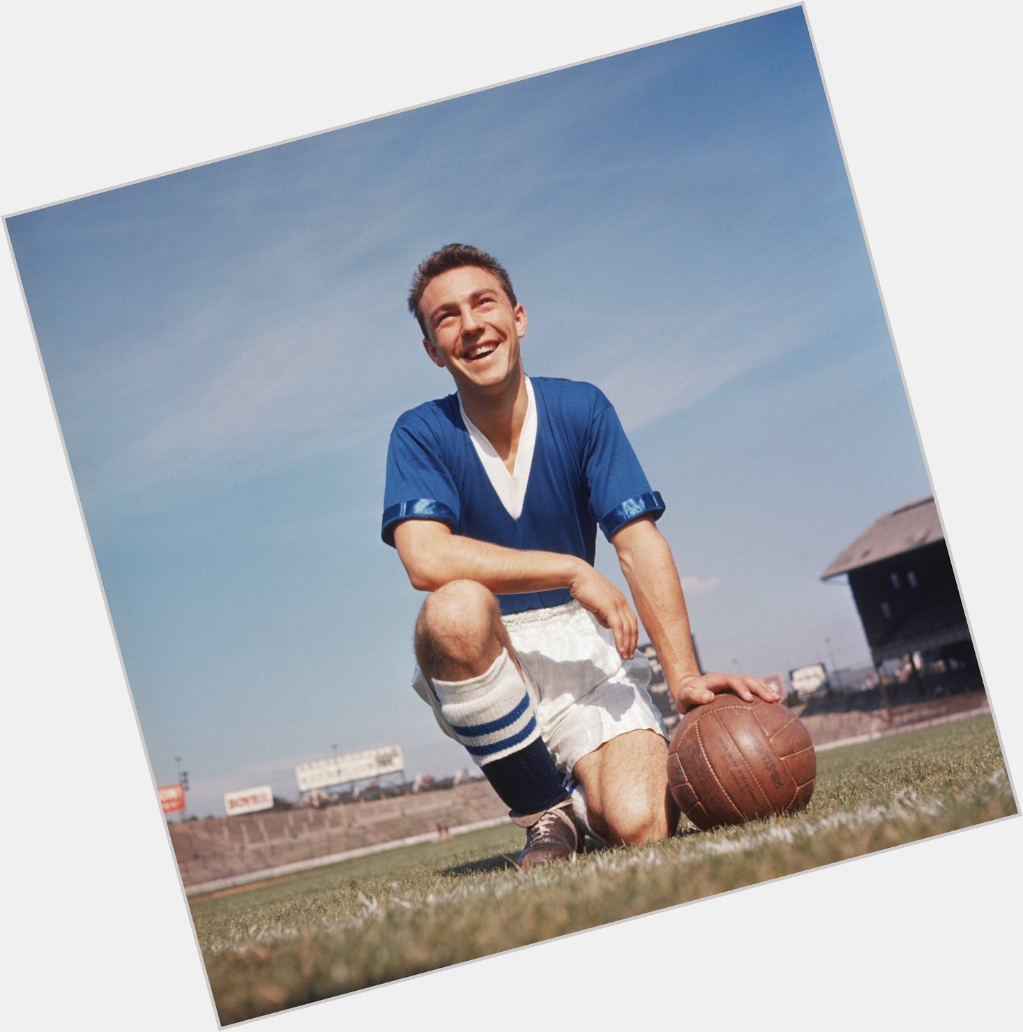  Happy 79th birthday to former Chelsea, AC Milan, Tottenham and England striker Jimmy Greaves 