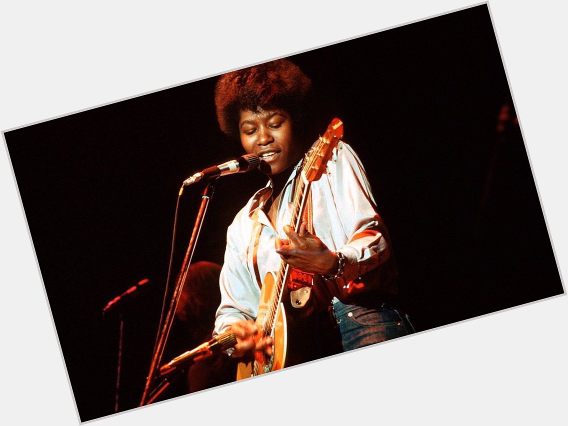 Happy 70th birthday to British singer-songwriter and guitarist Joan Armatrading, born December 9, 1950. 