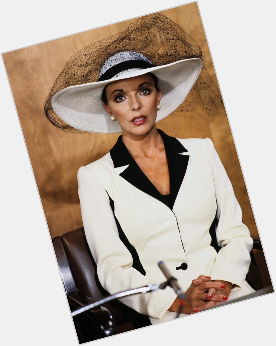 Happy Birthday to Joan Collins who turns 84 today! 