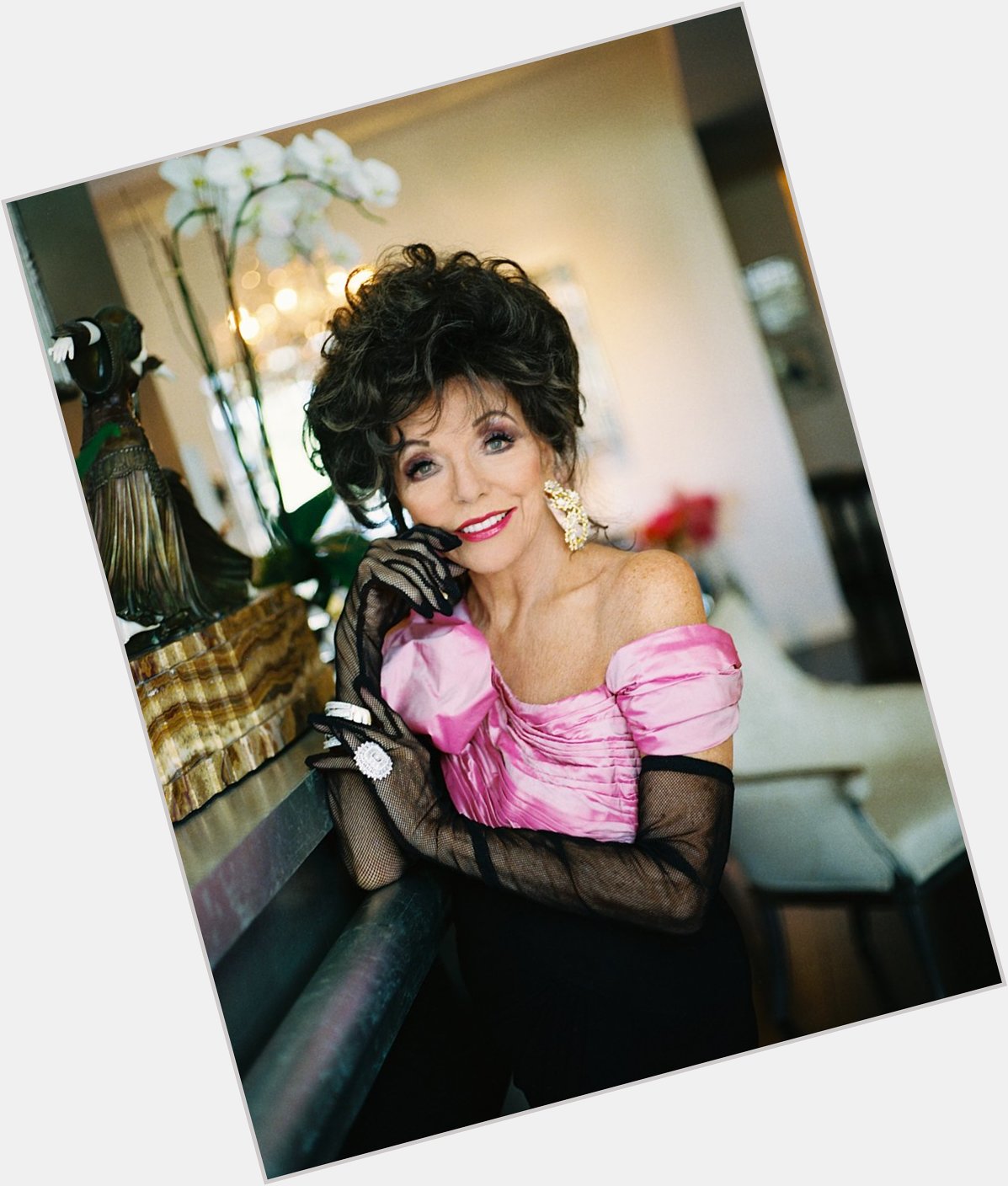 Happy birthday to one of my favorite people of all time Dame Joan Collins!  Happy 88th birthday 