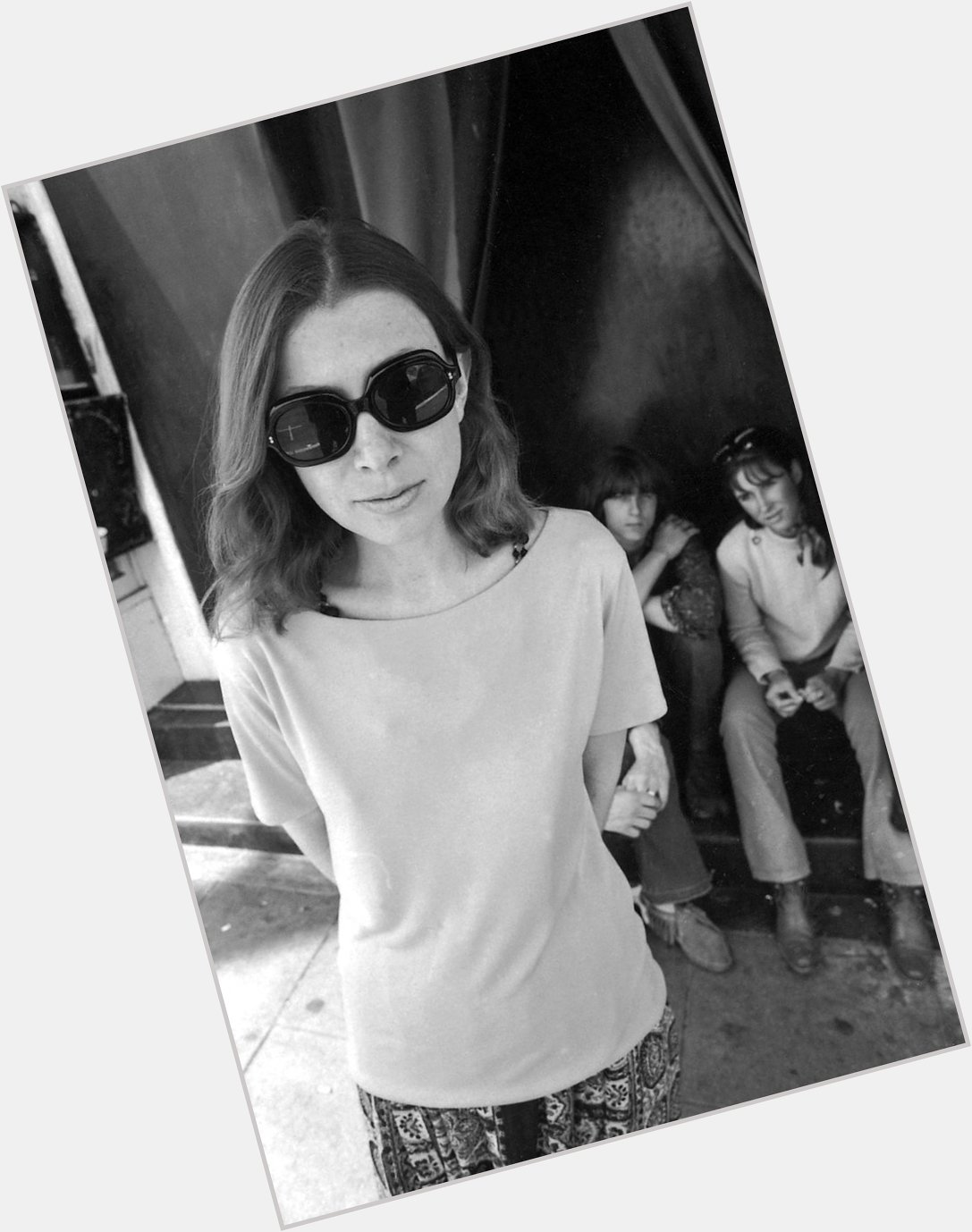 Aesthetic: Joan Didion s sunglasses

happy birthday to this literary genius 