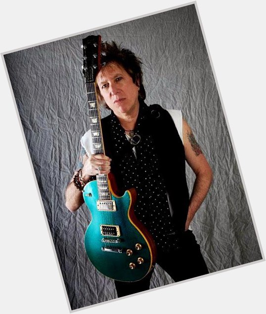Happy Birthday to guitarist Ricky Byrd (Joan Jett, Ian Hunter), born Oct 20th 