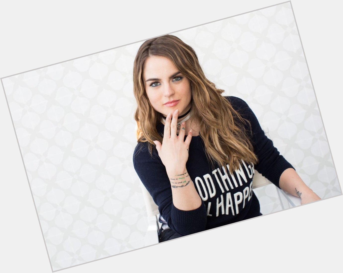 Happy 27th Birthday Joanna Jojo Levesque! What\s your favorite songs? 