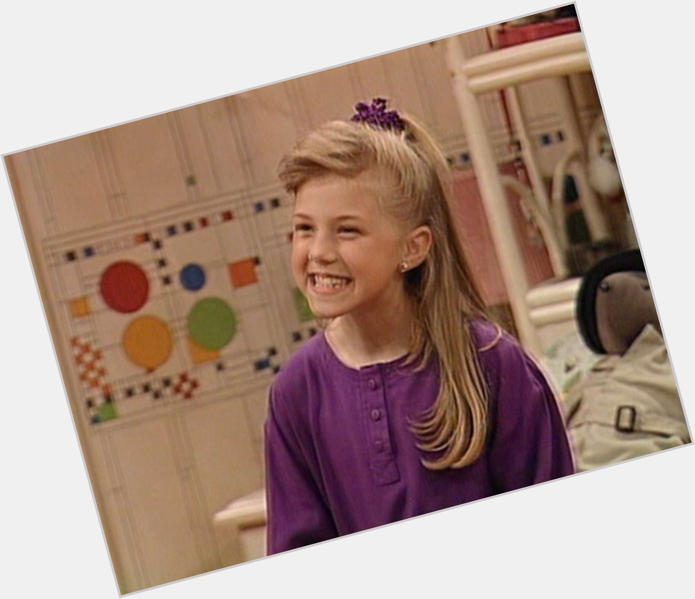 Happy Birthday to Jodie Sweetin, who many of you know as Stephanie Tanner from Full House and Fuller House! 