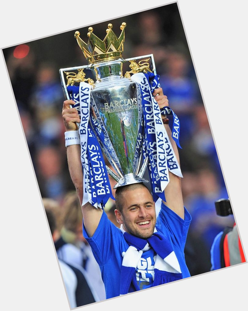 Happy birthday to former blue Joe Cole who turns 36 today!   