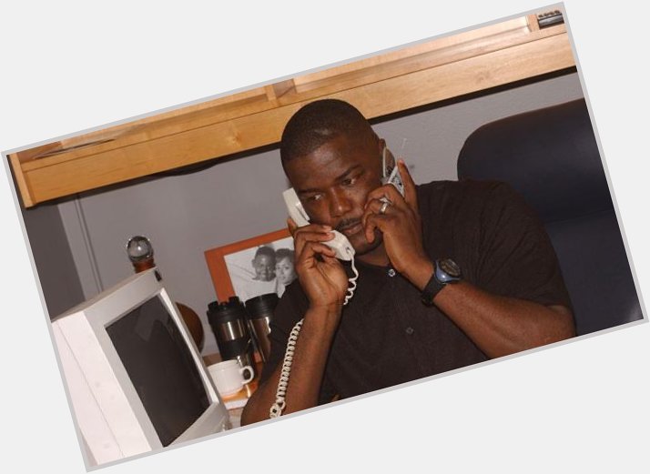 Happy birthday to joe dumars. we should sincerely be celebrating him and this picture. a pistons legend. 