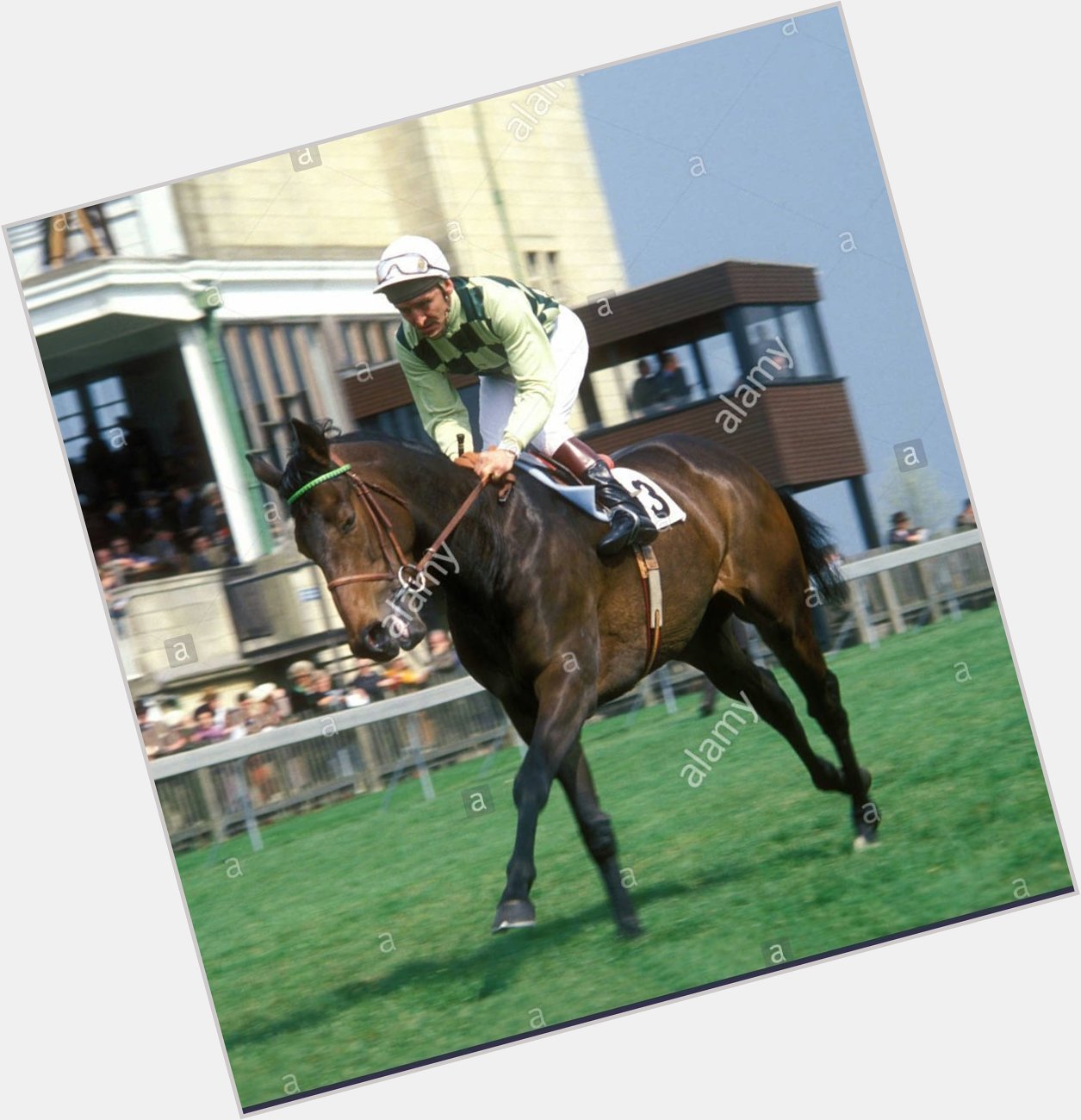 Happy birthday Joe Mercer who rode a total of 2,810 winners in Britain. 83 today. 