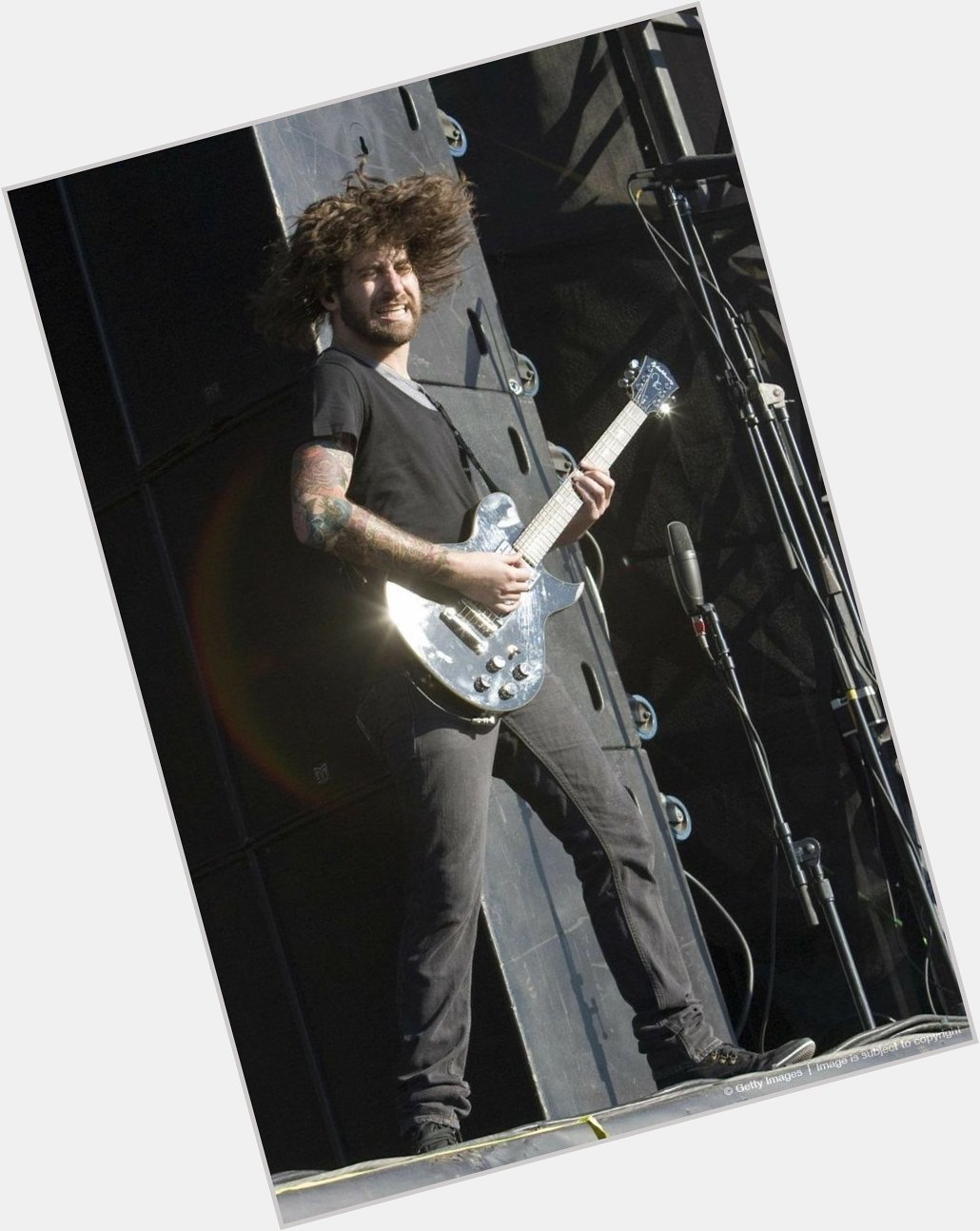 Happy birthday joe trohman our ham for hands you are so beautiful in this picture        