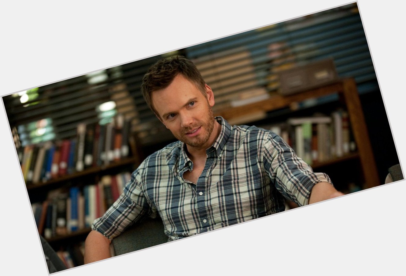 Happy Birthday to Joel McHale who turns 46 today! 