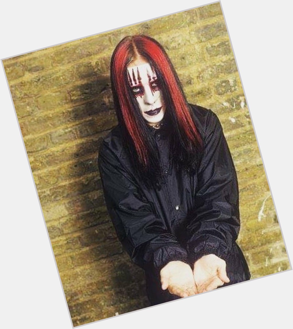 Happy birthday joey jordison! May you rest in peace <3 