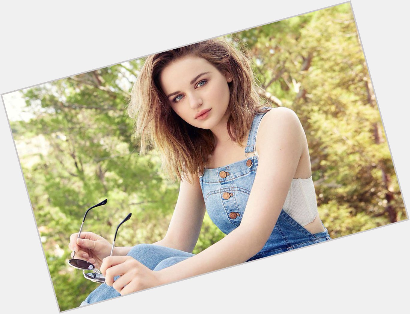 Happy Birthday to Joey king she turns 18 today   