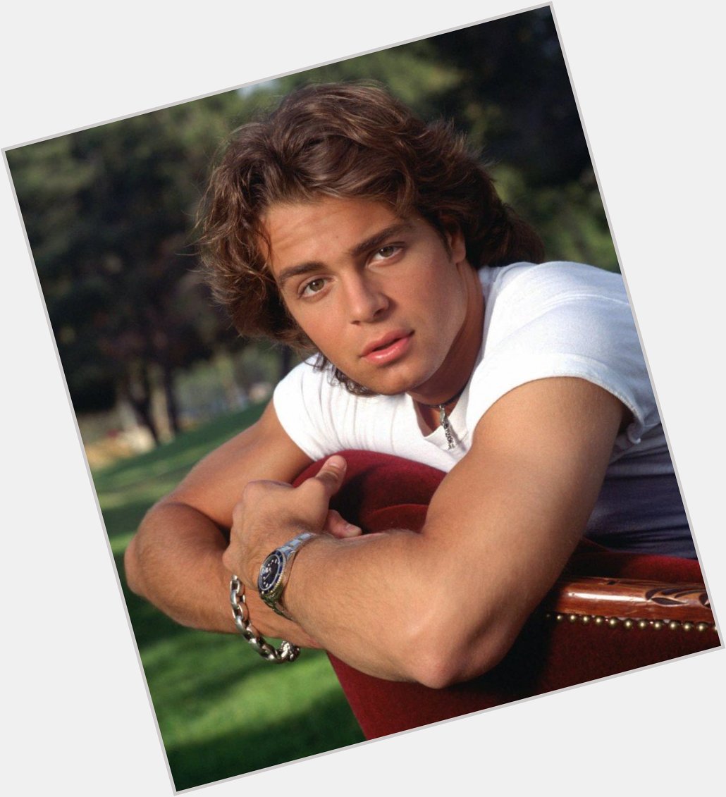 Happy Birthday to Joey Lawrence who turns 41 today! 